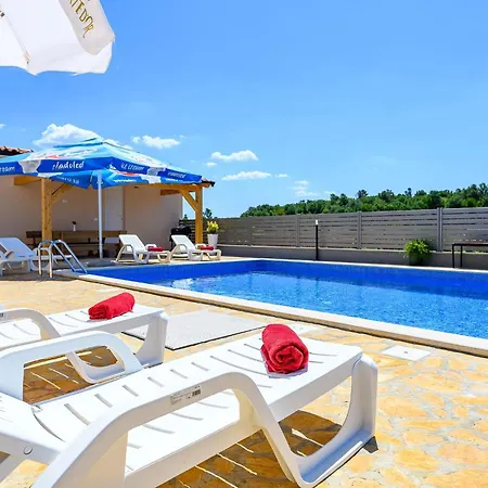 Stancija Amorozo 5 - N. 7