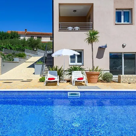 Apartment Stancija Amorozo 5 - N. 7 *