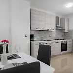 Stancija Amorozo 5 - N. 7 Apartamento