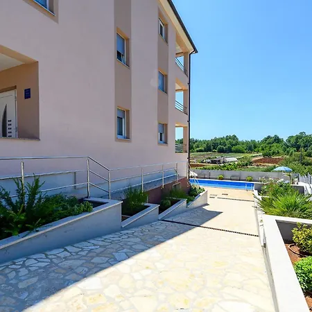 Stancija Amorozo 5 - N. 7 Apartamento *